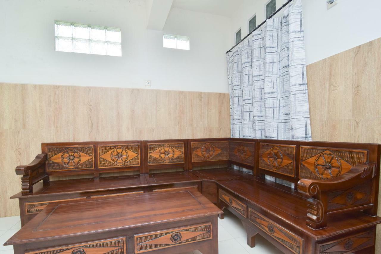 Dua Putri Villa Pasuruan Exteriér fotografie